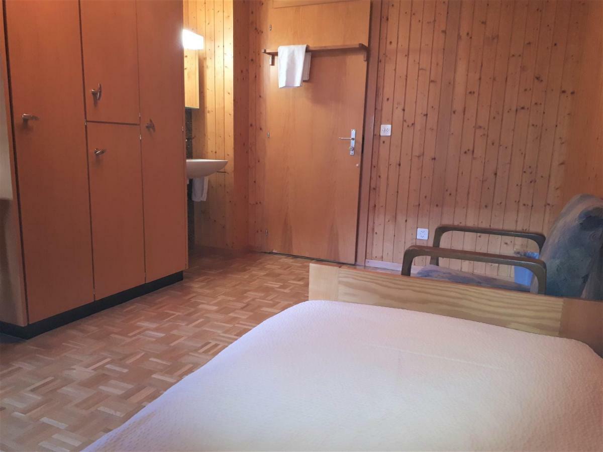 Gaestehaus St. Ursula Бриг Екстер'єр фото