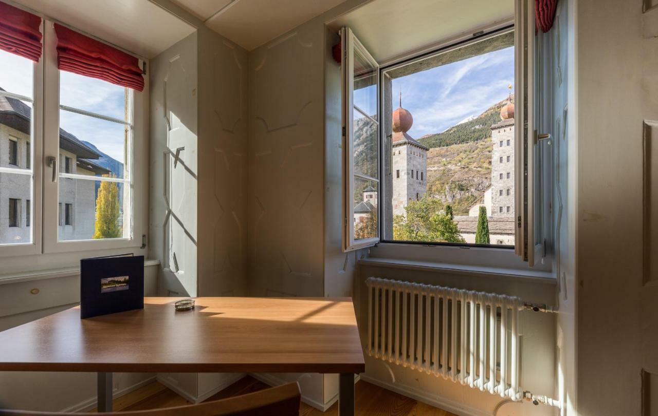 Gaestehaus St. Ursula Бриг Екстер'єр фото